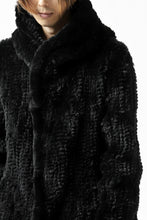 Load image into Gallery viewer, ISAMU KATAYAMA BACKLASH HOODIE KNIT BLOUSON / RABIT FUR (BLACK)