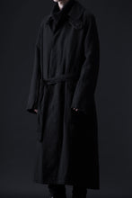 Load image into Gallery viewer, ISAMU KATAYAMA BACKLASH OVER COAT / GARMENT NATURAL DYED WOVEN + ELECTRIC HEATING LINER (SUMI)