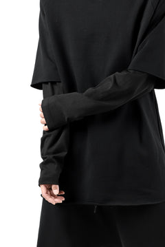 Load image into Gallery viewer, FIRST AID TO THE INJURED LAYERED SLEEVE TOPS / FRENCH TERRY + JERSEY (BLACK)