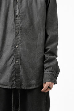 画像をギャラリービューアに読み込む, daub PLAIN COLLAR SHIRT / COLD DYED ORGANIC COTTON (DARK GREY)