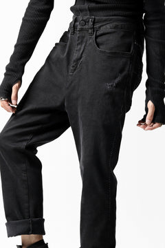 画像をギャラリービューアに読み込む, thomkrom OVER LOCK SLIM CROPPED PANTS / DAMAGE STRETCH DENIM (BLACK)