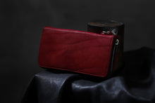 Load image into Gallery viewer, ISAMU KATAYAMA BACKLASH exclusive ROUND FASTNER WALLET / DOUBLE-SHOULDER OBJECT DYED (RED)