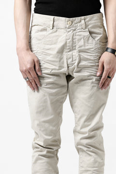 Load image into Gallery viewer, daub ERGONOMIC SKINNY PANTS / DYED STRETCH LIGHT COTTON (SAND)