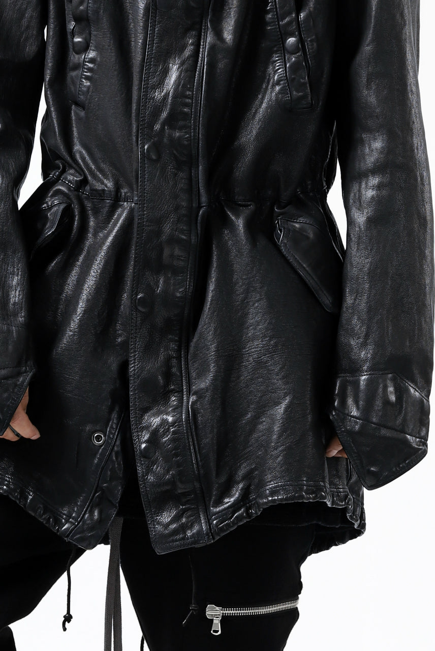 Load image into Gallery viewer, ISAMU KATAYAMA BACKLASH MODS COAT / GOAT LEATHER (GARMENT + SPRAY DYED BLACK)