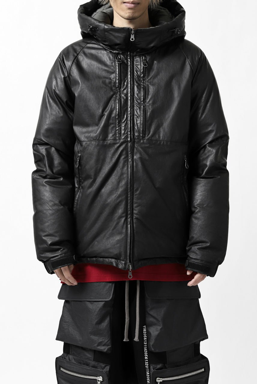 Load image into Gallery viewer, ISAMU KATAYAMA BACKLASH xx NANGA REVERSIBLE AURORA DOWN JACKET / KANGAROO + NYLON x POLISH WHITE GOOSE (BLACK x GREY)