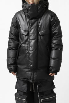 Load image into Gallery viewer, ISAMU KATAYAMA BACKLASH xx NANGA REVERSIBLE MOUNTAIN BELAY COAT / KANGAROO + NYLON x POLISH WHITE GOOSE (BLACK x GREY)