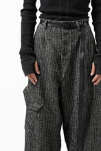 画像をギャラリービューアに読み込む, YUTA MATSUOKA buggy trousers / wool linen herringbone (charcoal grey)