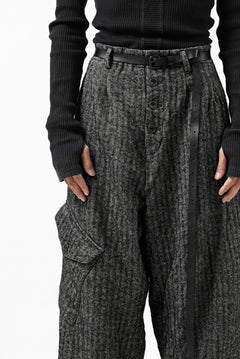 画像をギャラリービューアに読み込む, YUTA MATSUOKA buggy trousers / wool linen herringbone (charcoal grey)