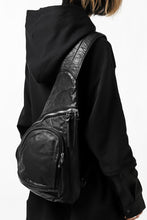Load image into Gallery viewer, ISAMU KATAYAMA BACKLASH ONE SHOULDER BAG / Italy Shoulder Object Dyed (BLACK)