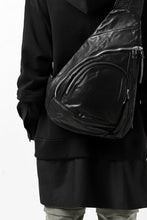 Load image into Gallery viewer, ISAMU KATAYAMA BACKLASH ONE SHOULDER BAG / Italy Shoulder Object Dyed (BLACK)