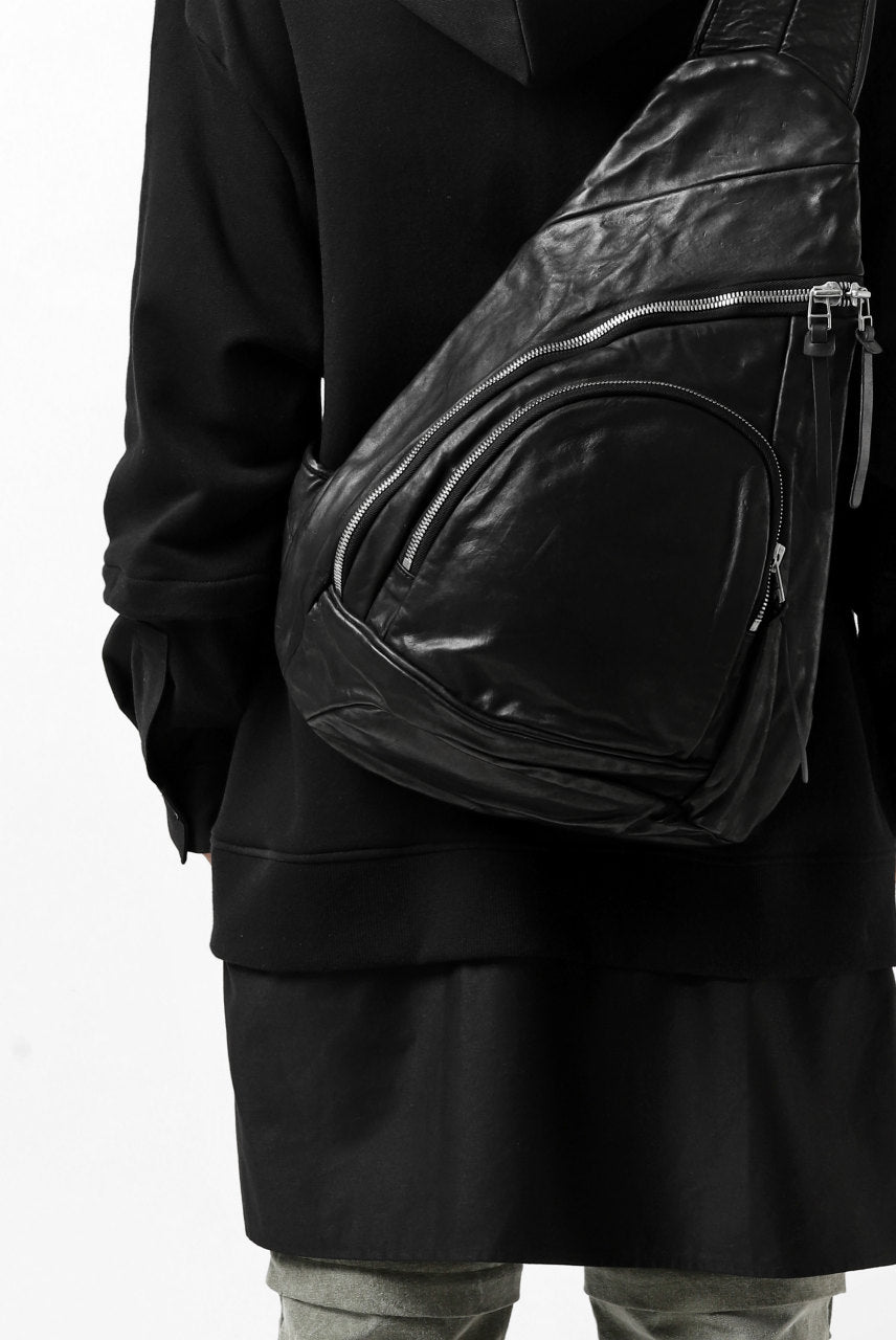 Load image into Gallery viewer, ISAMU KATAYAMA BACKLASH ONE SHOULDER BAG / Italy Shoulder Object Dyed (BLACK)