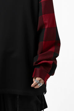 Load image into Gallery viewer, mastermind JAPAN COMBI PULLOVER TOPS / CHECK SHIRT SLEEVE (BLACK x RED)