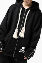 Load image into Gallery viewer, mastermind JAPAN HOODIE ZIP SWEAT JACKET / ROPE CODE (BLACK)