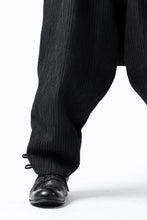 画像をギャラリービューアに読み込む, SOSNOVSKA exclusive CLOWN STYLE PANTS (BLACK STRIPE)