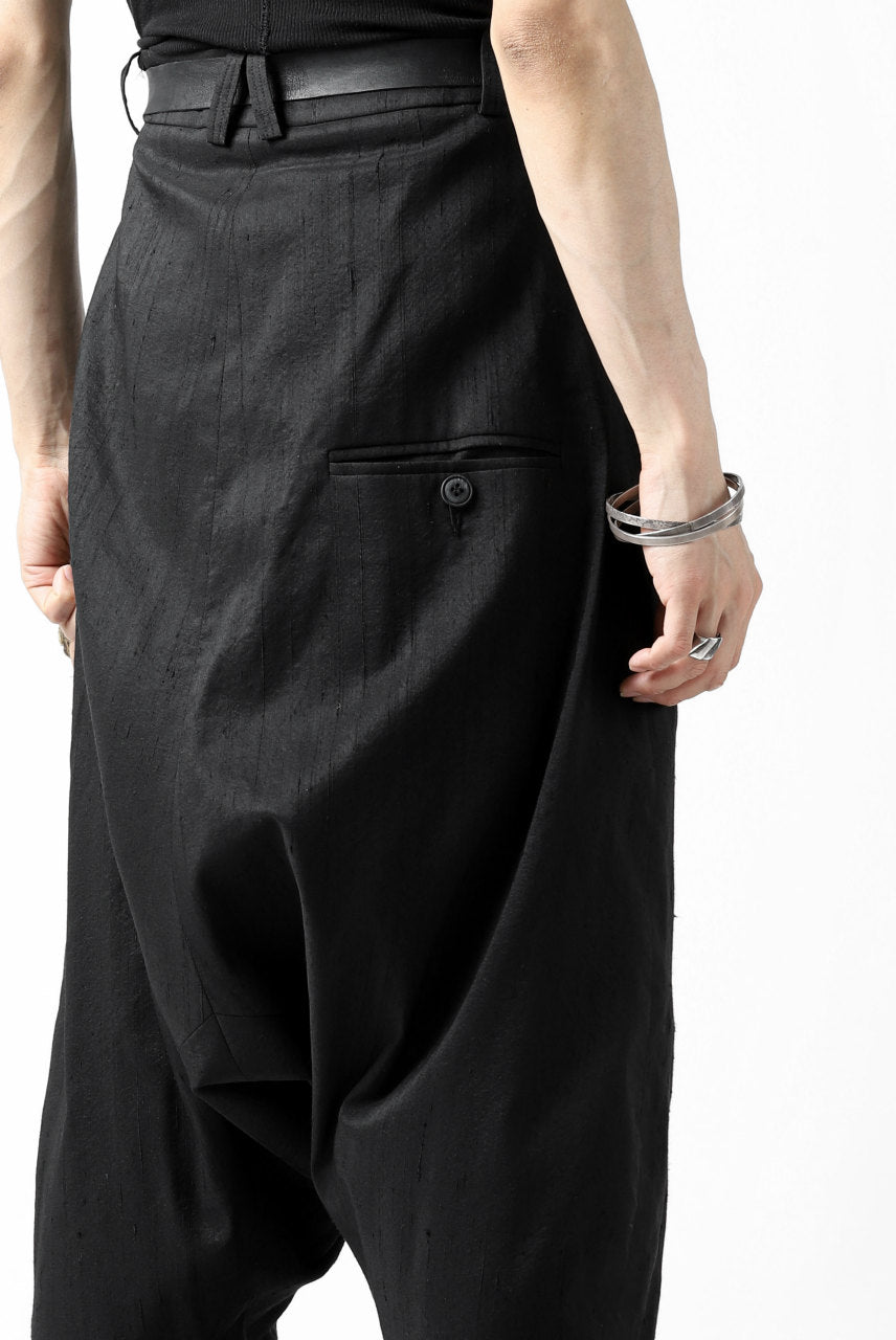 画像をギャラリービューアに読み込む, SOSNOVSKA exclusive NARROW CLOWN PANTS / SCRATCHED SILK (BLACK)