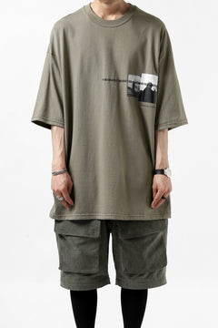 画像をギャラリービューアに読み込む, A.F ARTEFACT "chest” BOXYFIT T-SHIRT (BEIGE)
