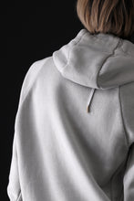 Load image into Gallery viewer, BORIS BIDJAN SABERI HOODY PULLOVER / NATURAL OBJECT DYED "HOODY2-FTT00008" (LIGHT GREY)