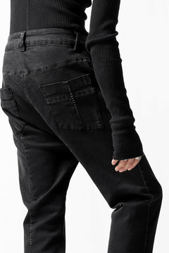 画像をギャラリービューアに読み込む, thomkrom OVER LOCK SLIM CROPPED PANTS / DAMAGE STRETCH DENIM (BLACK)