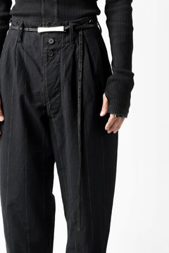 画像をギャラリービューアに読み込む, KLASICA MORROW-OCN TAPERED TROUSERS / IKAT DYED STRIPE COTTON  (CARBON)