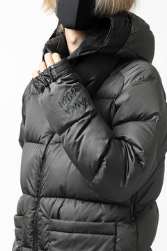 Load image into Gallery viewer, ISAMU KATAYAMA BACKLASH xx NANGA REVERSIBLE MOUNTAIN BELAY COAT / KANGAROO + NYLON x POLISH WHITE GOOSE (BLACK x GREY)