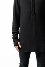 画像をギャラリービューアに読み込む, thomkrom HENRY NECK SWEATER TOPS / OVERLOCK STITCHED (BLACK)