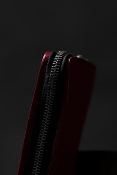 Load image into Gallery viewer, ISAMU KATAYAMA BACKLASH exclusive ROUND FASTNER WALLET / DOUBLE-SHOULDER OBJECT DYED (RED)