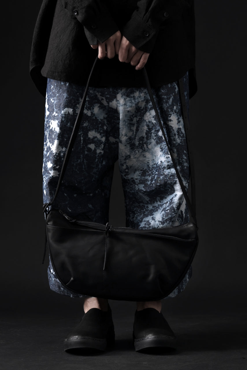 画像をギャラリービューアに読み込む, ISAMU KATAYAMA BACKLASH exclusive UTILITY BAG / GUIDI OILED CALF (BLACK)