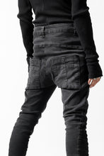 画像をギャラリービューアに読み込む, thomkrom OVER LOCKED SKINNY TROUSERS /  HYPER STRETCH DENIM (DARK GREY)