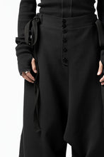 画像をギャラリービューアに読み込む, SOSNOVSKA exclusive VOLUME WOOLEN WIDE PANTS (BLACK)