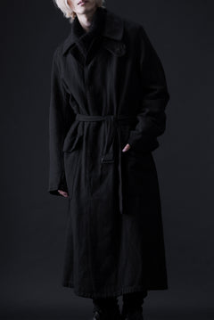 Load image into Gallery viewer, ISAMU KATAYAMA BACKLASH OVER COAT / GARMENT NATURAL DYED WOVEN + ELECTRIC HEATING LINER (SUMI)