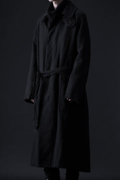 Load image into Gallery viewer, ISAMU KATAYAMA BACKLASH OVER COAT / GARMENT NATURAL DYED WOVEN + ELECTRIC HEATING LINER (SUMI)