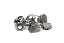 画像をギャラリービューアに読み込む, Holzpuppe Barnacle Rusted Clothing Silver Pin Ring (PR-202)