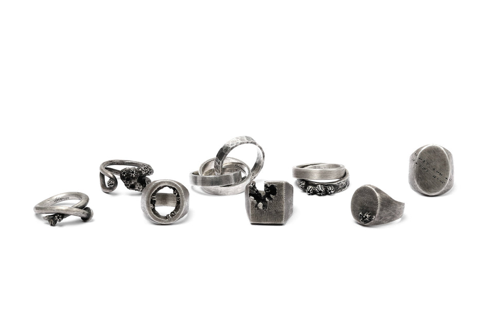 Load image into Gallery viewer, Holzpuppe Barnacle Vertical Oval Silver Ring (BR-519)