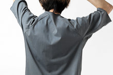 Load image into Gallery viewer, ierib raw edge Tee type-H  / light jersey (BLUE GREY)