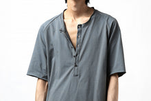 Load image into Gallery viewer, ierib raw edge Tee type-H  / light jersey (BLUE GREY)