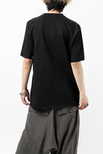 Load image into Gallery viewer, ierib raw edge Tee type-H  / light jersey (BLACK)