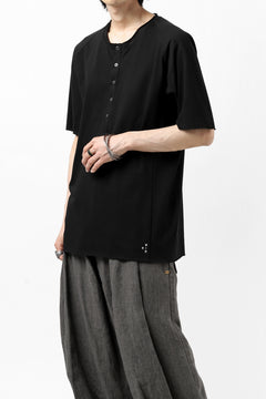 Load image into Gallery viewer, ierib raw edge Tee type-H  / light jersey (BLACK)