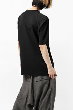Load image into Gallery viewer, ierib raw edge Tee type-H  / light jersey (BLACK)