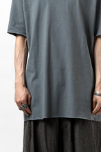Load image into Gallery viewer, ierib exclusive raw edge Tee type-R  / light jersey (BLUE GREY)