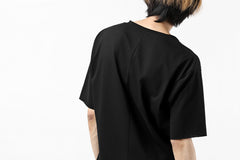 Load image into Gallery viewer, ierib exclusive raw edge Tee type-R  / light jersey (BLACK)