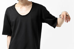 Load image into Gallery viewer, ierib exclusive raw edge Tee type-R  / light jersey (BLACK)