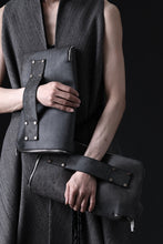 画像をギャラリービューアに読み込む, ierib onepiece clutch-bag / Shell Cordovan (MARBLE GREY #B)