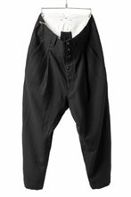 Load image into Gallery viewer, KLASICA SABRON WIDE TAPERED TROUSERS / MONOTONE HOUND TOOTH (BLACK)