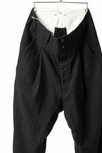 Load image into Gallery viewer, KLASICA SABRON WIDE TAPERED TROUSERS / MONOTONE HOUND TOOTH (BLACK)