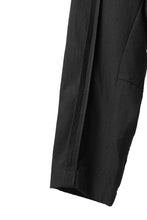 Load image into Gallery viewer, KLASICA SABRON WIDE TAPERED TROUSERS / MONOTONE HOUND TOOTH (BLACK)