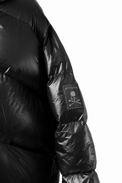 画像をギャラリービューアに読み込む, MASTERMIND WORLD x Rocky Mountain Featherbed NS PARKA DOWN JACKET (BLACK)