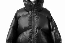 画像をギャラリービューアに読み込む, MASTERMIND WORLD x Rocky Mountain Featherbed NS PARKA DOWN JACKET (BLACK)