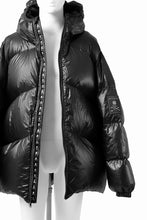 画像をギャラリービューアに読み込む, MASTERMIND WORLD x Rocky Mountain Featherbed NS PARKA DOWN JACKET (BLACK)