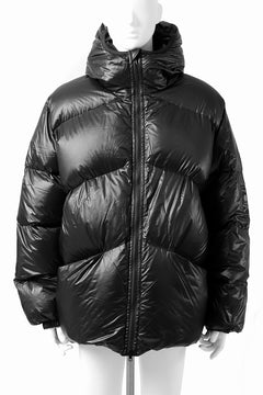 画像をギャラリービューアに読み込む, MASTERMIND WORLD x Rocky Mountain Featherbed NS PARKA DOWN JACKET (BLACK)
