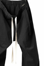 Load image into Gallery viewer, KLASICA GARNER EXTRA WIDE STRING TROUSERS / HIGH DENSITY MATT TWILL (BLACK)
